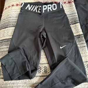 Nike Pro Capri Leggings